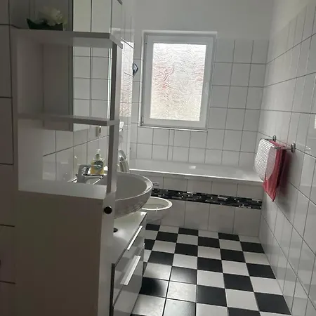 Kaethe-kollwitz - Strasse 54, F3 Apartment *