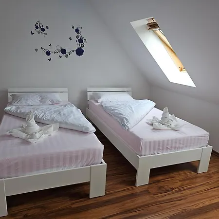 Kaethe-kollwitz - Strasse 54, F3 Altenburg